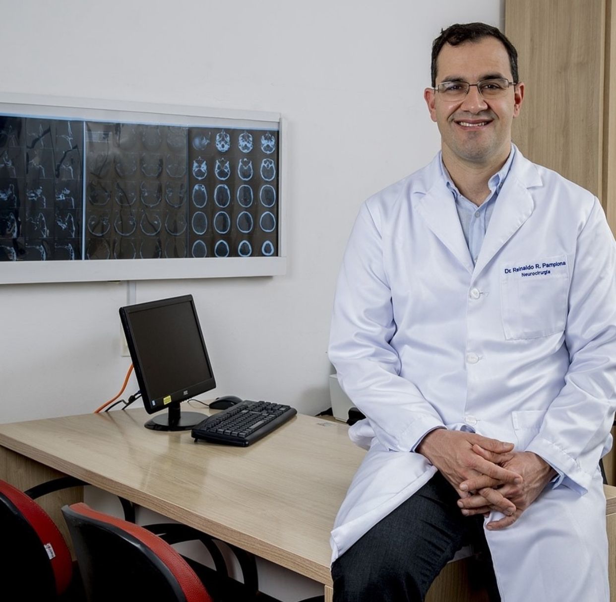 Dr Reinaldo Pamplona Neurocirurgião